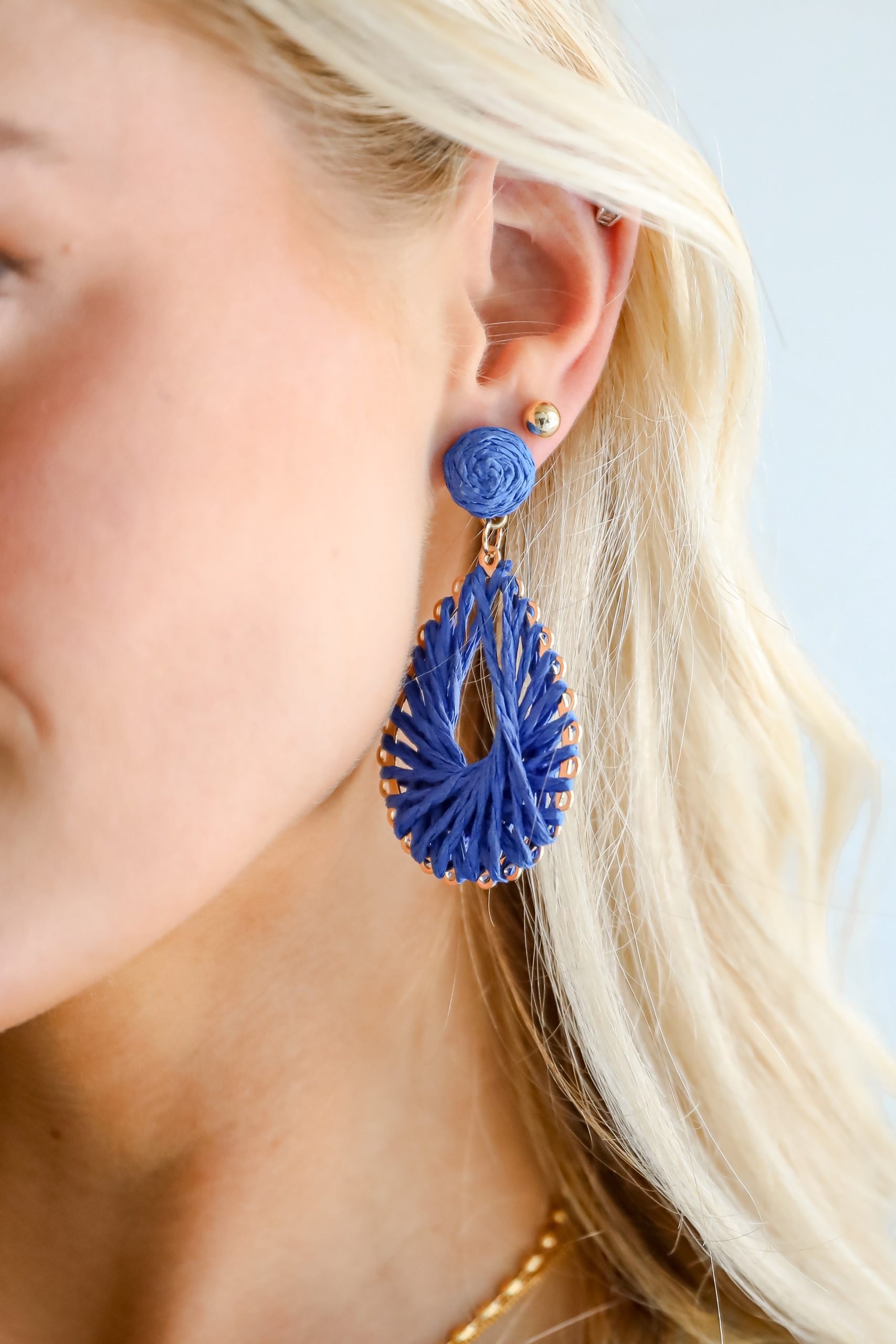 shopdressup_blue_drop_earrings-2.jpg