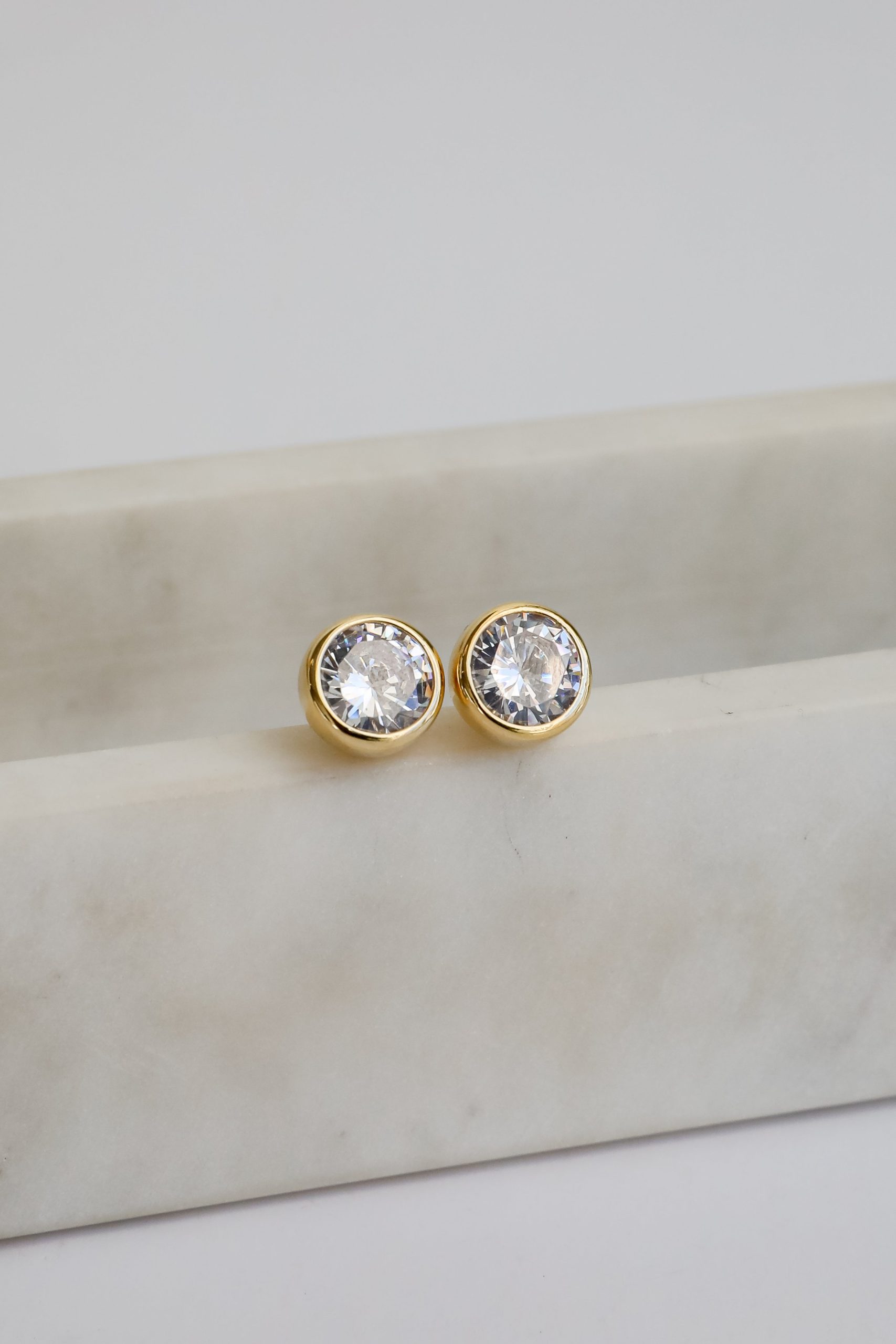 shopdressup_gold_rhinestone_stud_earrings-6.jpg