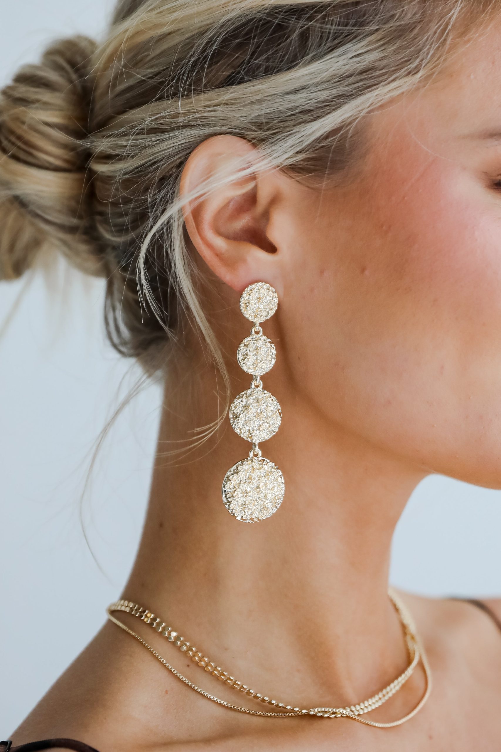 shopdressup_gold_textured_drop_earrings-2.jpg